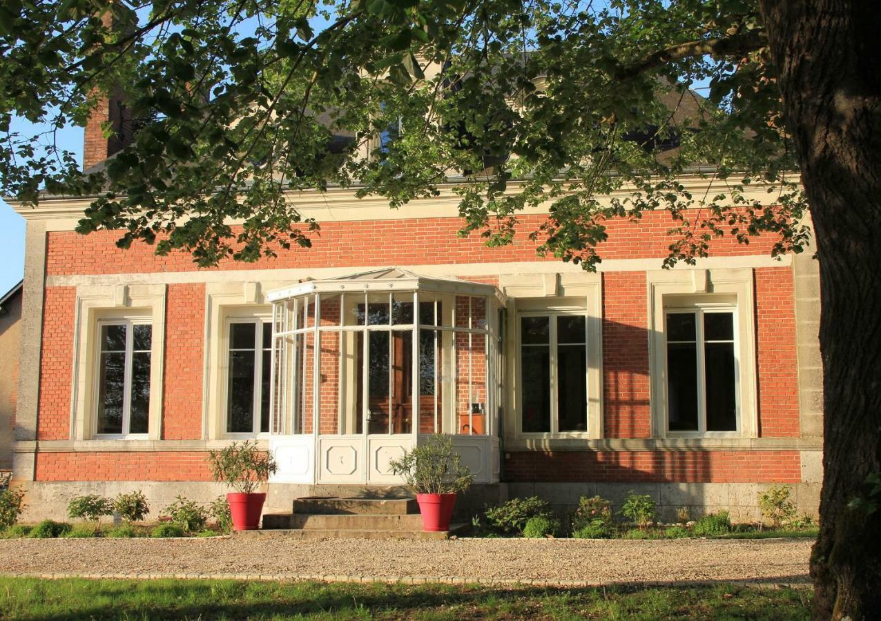 Hotel Au Cocon De Sologne Soings-en-Sologne Exterior foto